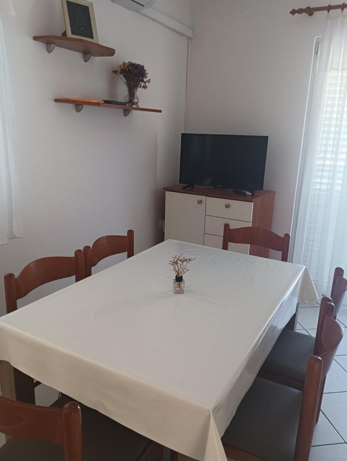 Apartmani Ana Vir Exterior foto