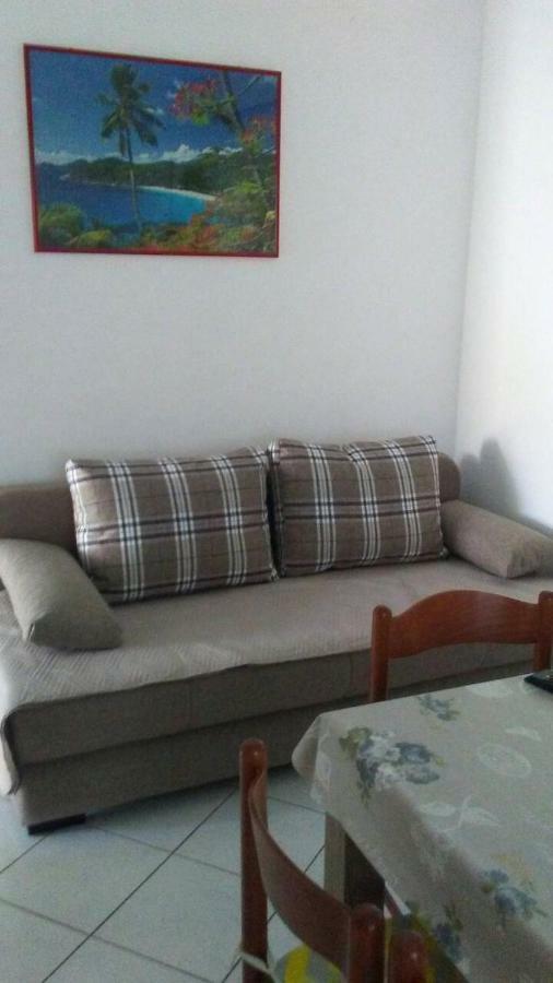 Apartmani Ana Vir Exterior foto